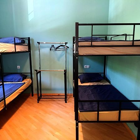 J Square Hostel Tiflis Dış mekan fotoğraf